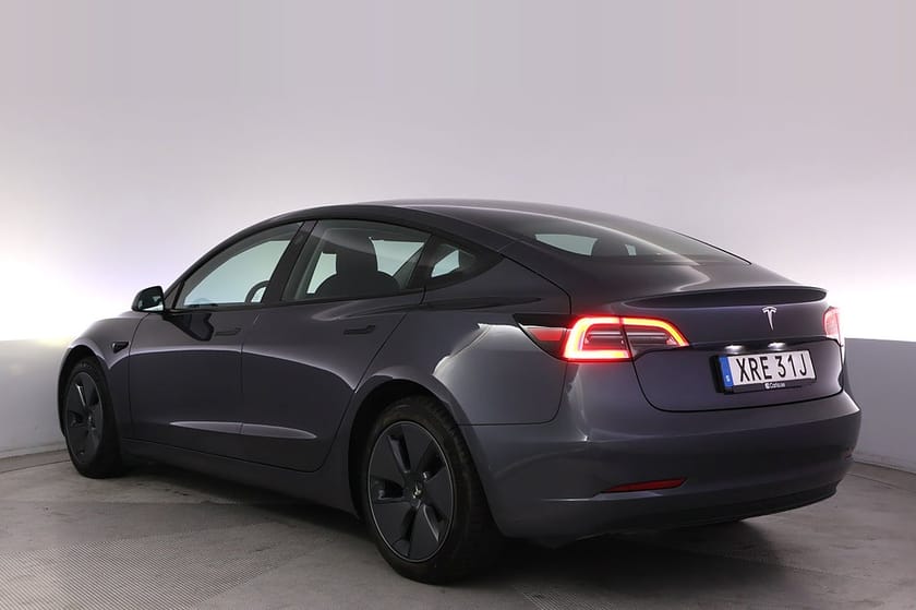 Bild 4 av Tesla Model 3 Standard Range
