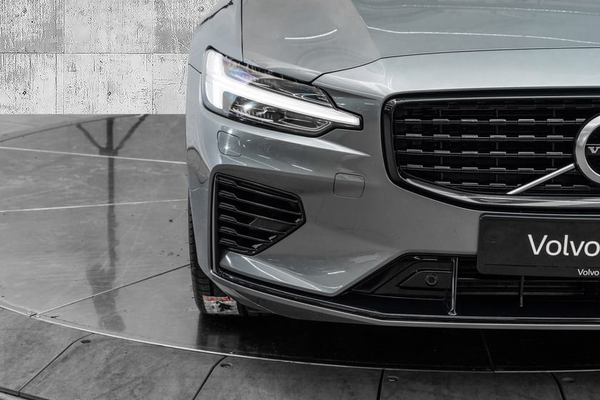 Bilde 3 av Volvo V60 AWD T8 R-Design | AktivLED Hengerfeste Head-Up Display