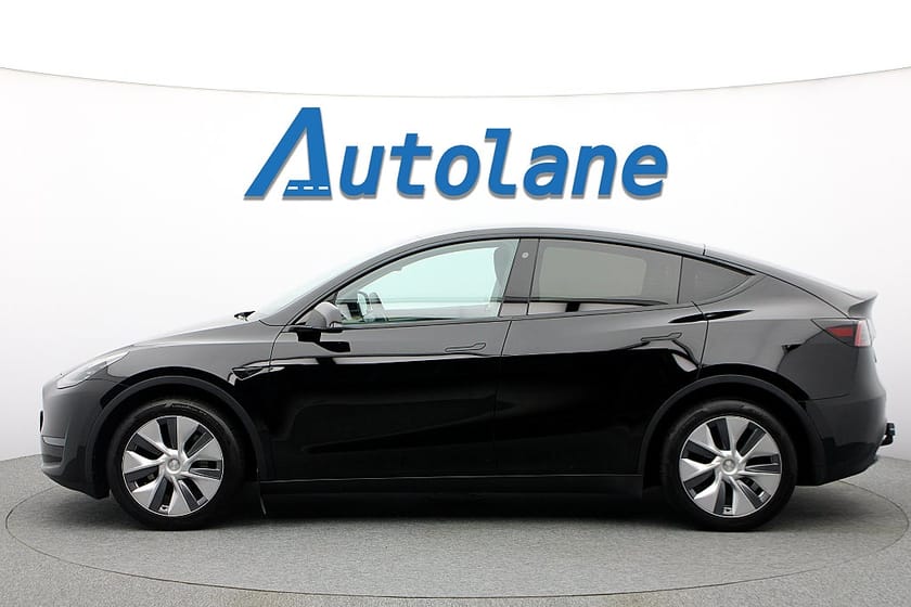 Bild 5 av Tesla Model Y Long Range AWD AWD, Panorama, Drag, Kamera, MOMS 514hk