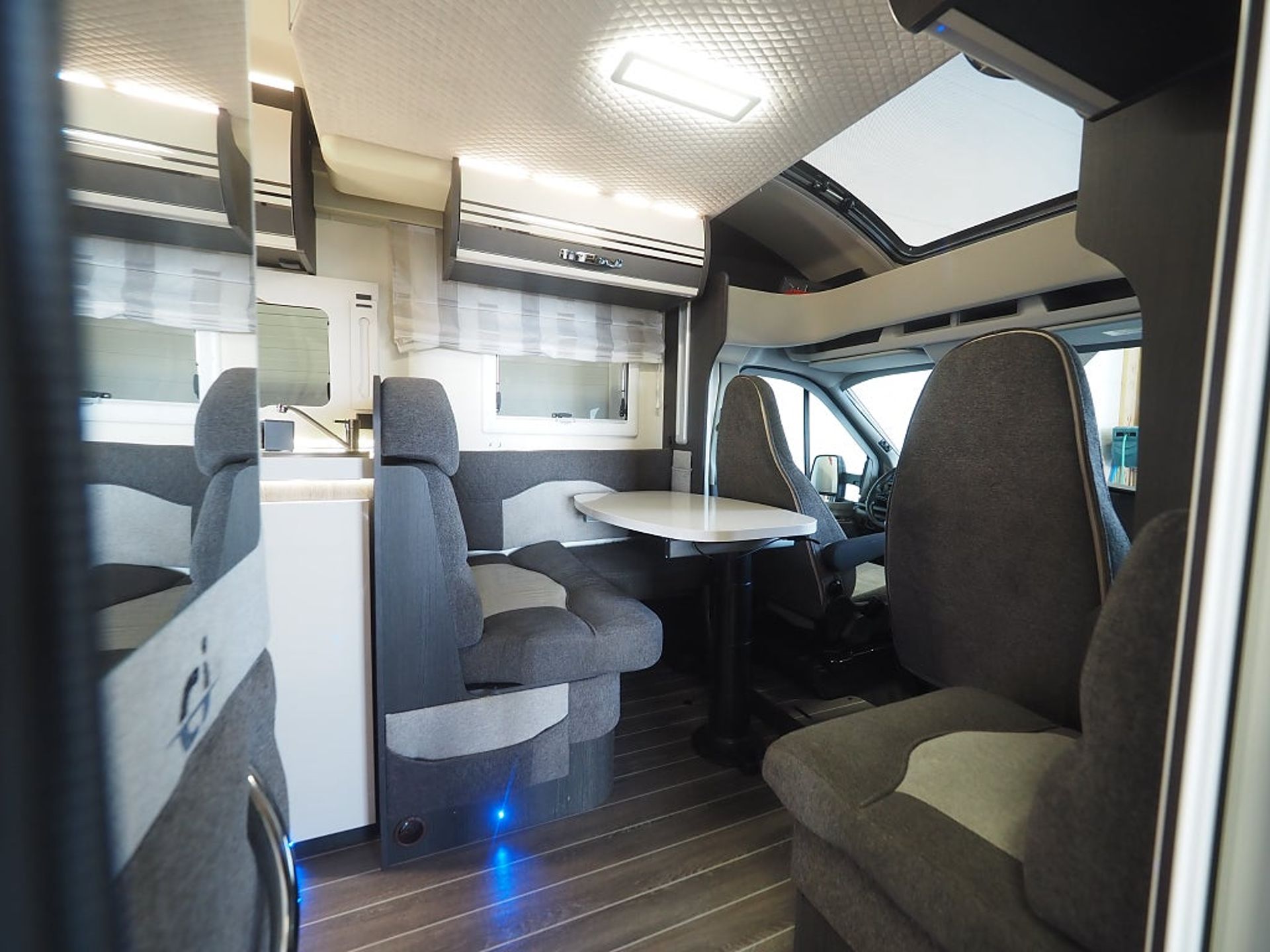 Caravans International Campervan Ford 2022, bild 6/10