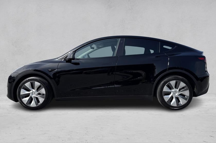 Bilde 2 av Tesla Model Y Long Range AWD LR/AWD/H.feste/Panorama/Skinn/2 hjulsett++