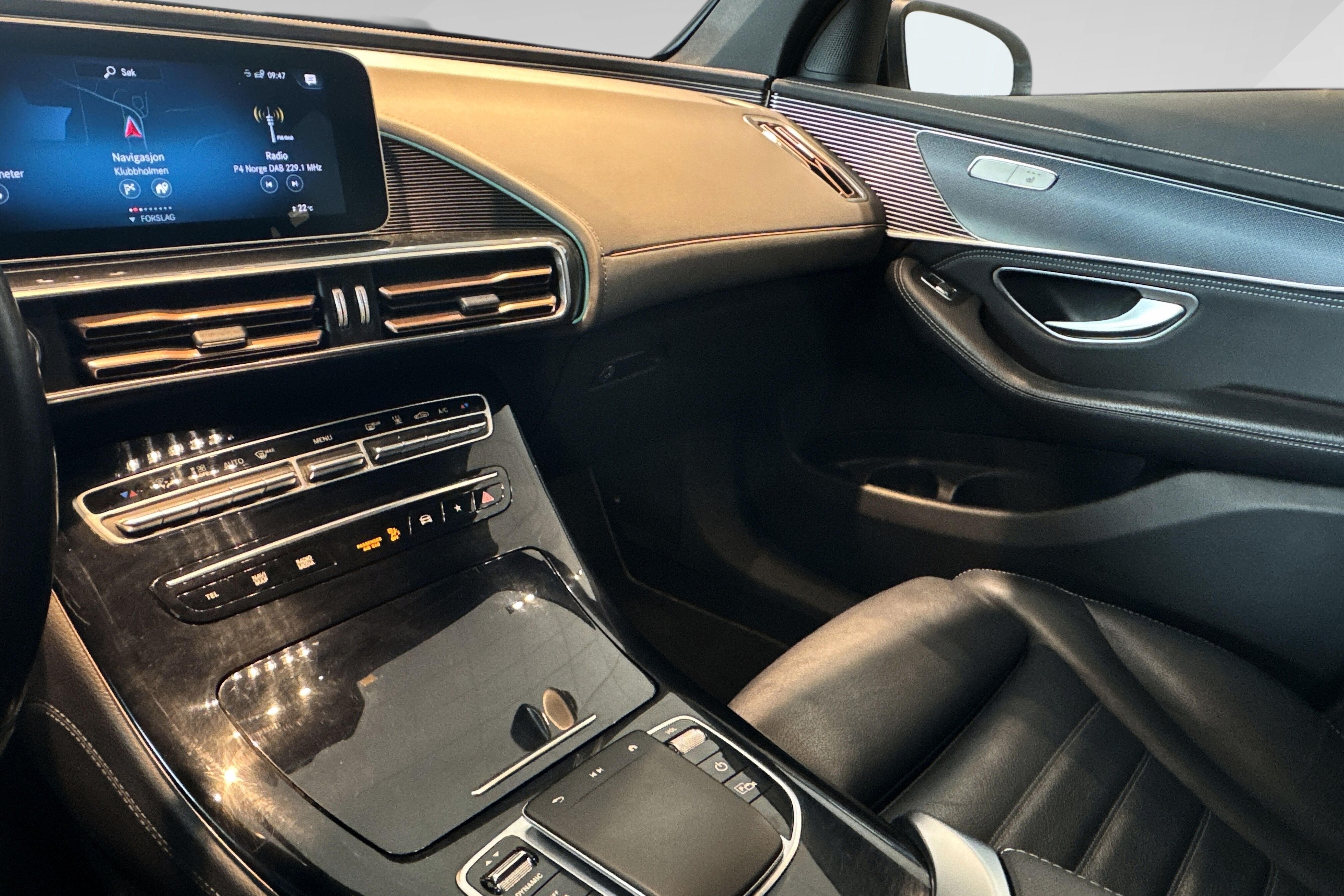 Mercedes-Benz EQC 400 4MATIC bilde 7