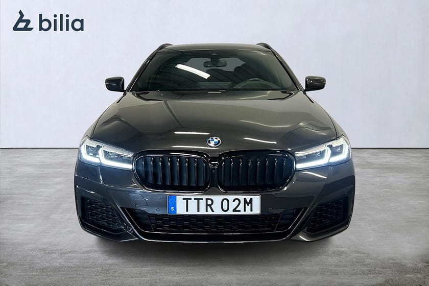 Bild 2 av BMW 530e xDrive Touring Touring/M Sport/HUD/H&K/Drag/Display Key
