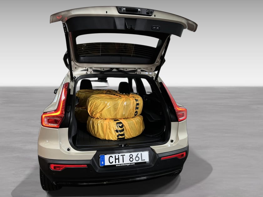 Bild 5 av Volvo XC40 B4 FWD Bensin Plus Dark