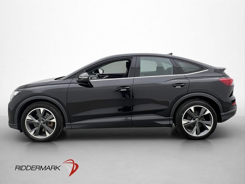 Bild 3 av Audi Q4 50 Sportback e-tron quattro Q Cockpit Drag Kamera CarPlay