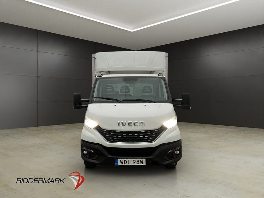 Bild 5 av Iveco Daily 35-140 Chassi Cab 2.3JTD BAKGAVELLYFT Sidodörr Farthållare Moms