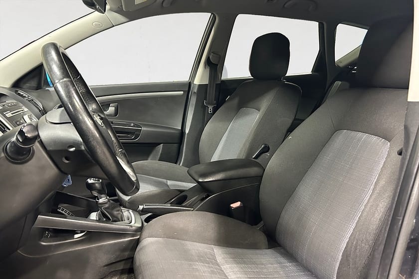 Bild 3 av Kia cee'd_sw 1.6 CRDi 128HK DRAG M&K P-SENSOR 0,42L/MIL 16"