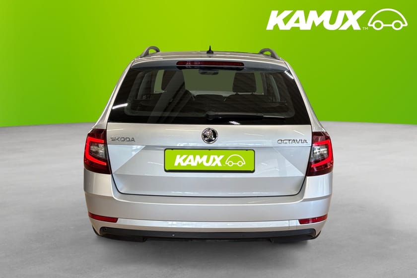 Bild 5 av Škoda Octavia Kombi 115hk Ambition Värmare CarPlay Dragkrok