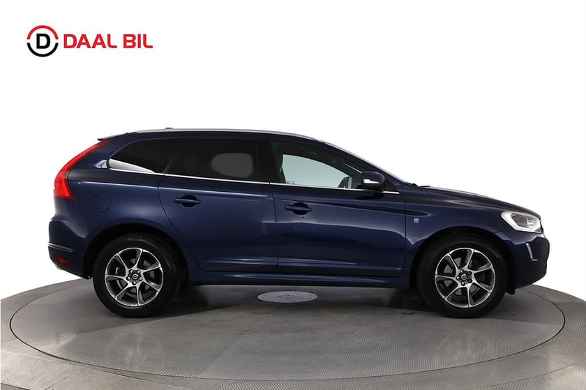 Bild 5 av Volvo XC60 D4 AWD 190HK OCEAN RACE DRAGKROK VÄRMARE NAVIGATION