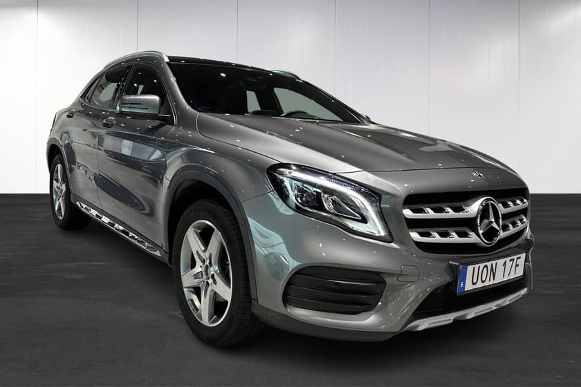 Bild 2 av Mercedes-Benz GLA 200 Fjärrstyrd värmare Glastak AMG Line