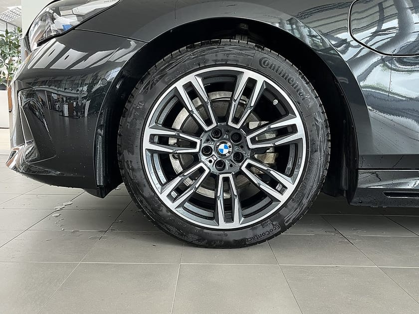 Bild 4 av BMW 530e xDrive Touring M Sport Panorama Drag H/K Rattvärme