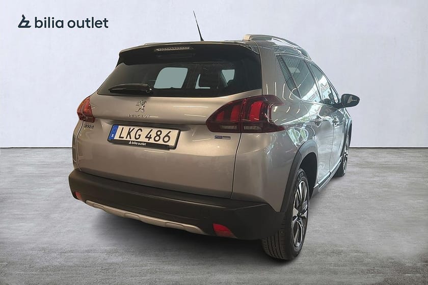 Bild 4 av Peugeot 2008 1.2 PureTech 110 EAT Nyservad Panoramaglas PDC Fram&Bak
