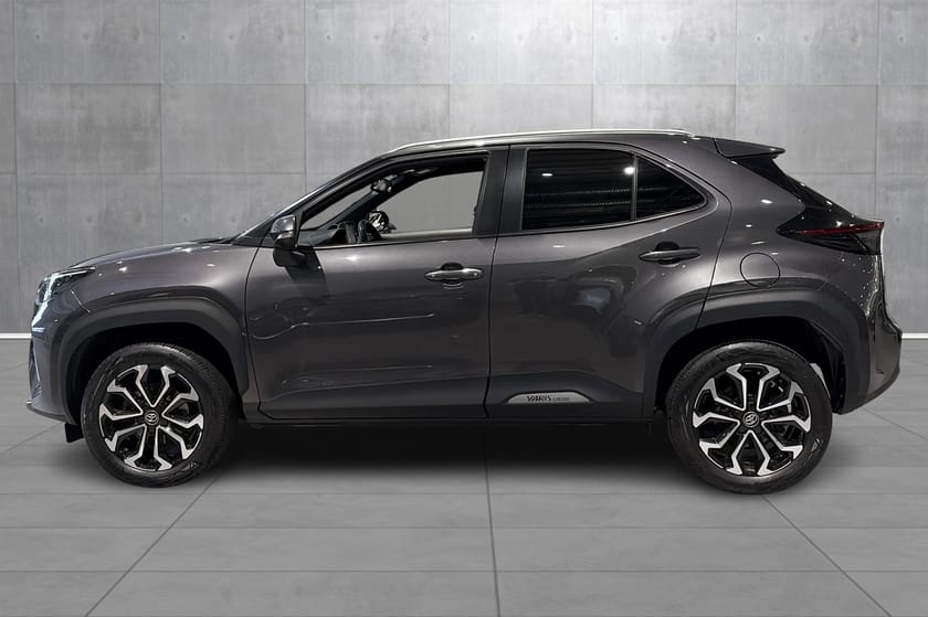 Bilde 2 av Toyota Yaris Cross Hybrid AWD-i Active Tech, AWD, ACC, R.Kamera, Navi