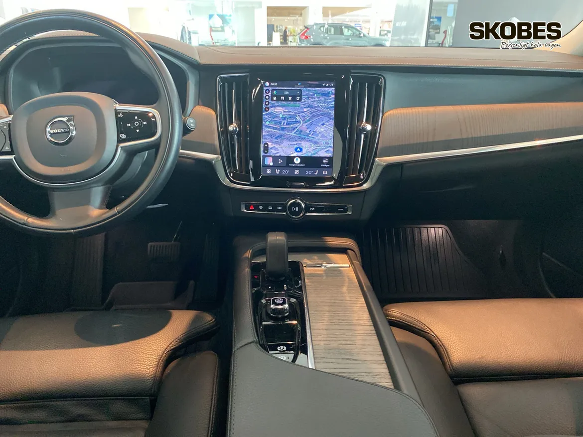 Volvo V90 Cross Country