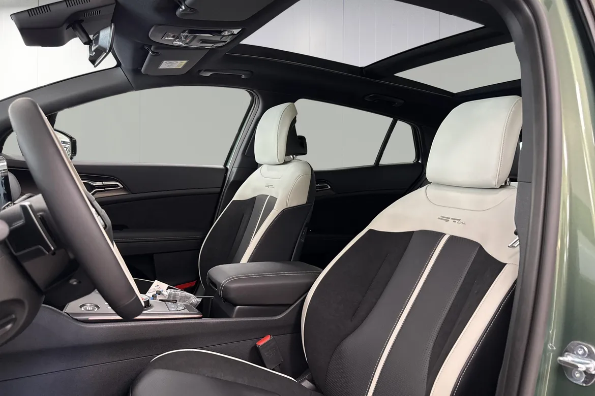 picture of a car