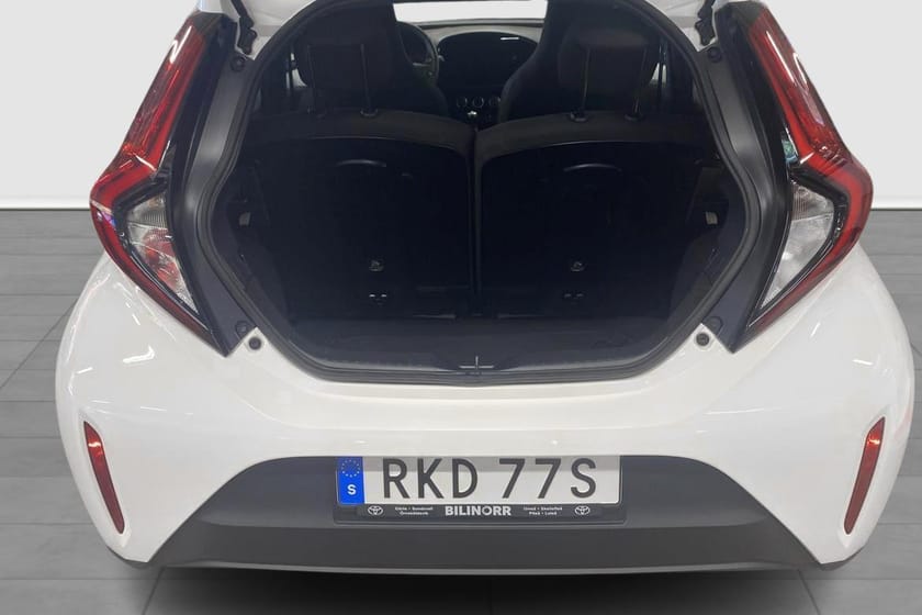 Bild 3 av Toyota Aygo X Play, Vinterhjul