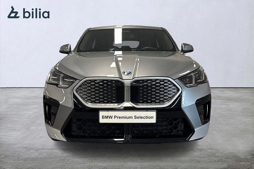 Bild 5 av BMW iX2 xDrive30 M-sport | Drag | Aktiv farth. | Backkamera