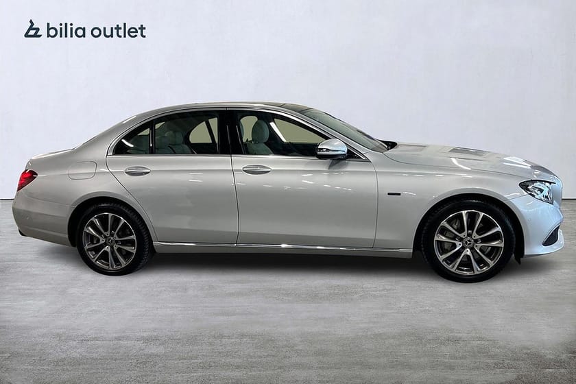 Bild 5 av Mercedes-Benz E 300 de PLUG-IN 360°kam Panorama Drag Ambient Lighting
