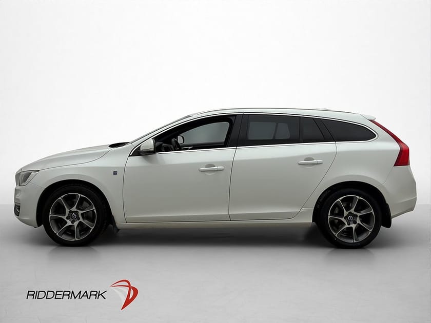 Bild 4 av Volvo V60 D4 AWD Ocean Race Business Edt Pro Värm Pano Drag