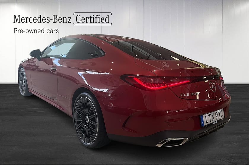 Bild 4 av Mercedes-Benz CLE 300 4MATIC Coupé 4-Matic AMG Premium Panorama Burmester