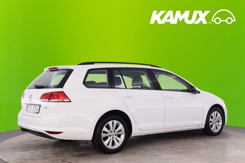 Bild 2 av Volkswagen Golf Sportscombi SC 1.2 TSI 110hk DSG CarPlay Adpt Farthåll