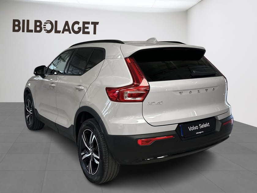 Bild 3 av Volvo XC40 B4 FWD Bensin Plus Dark