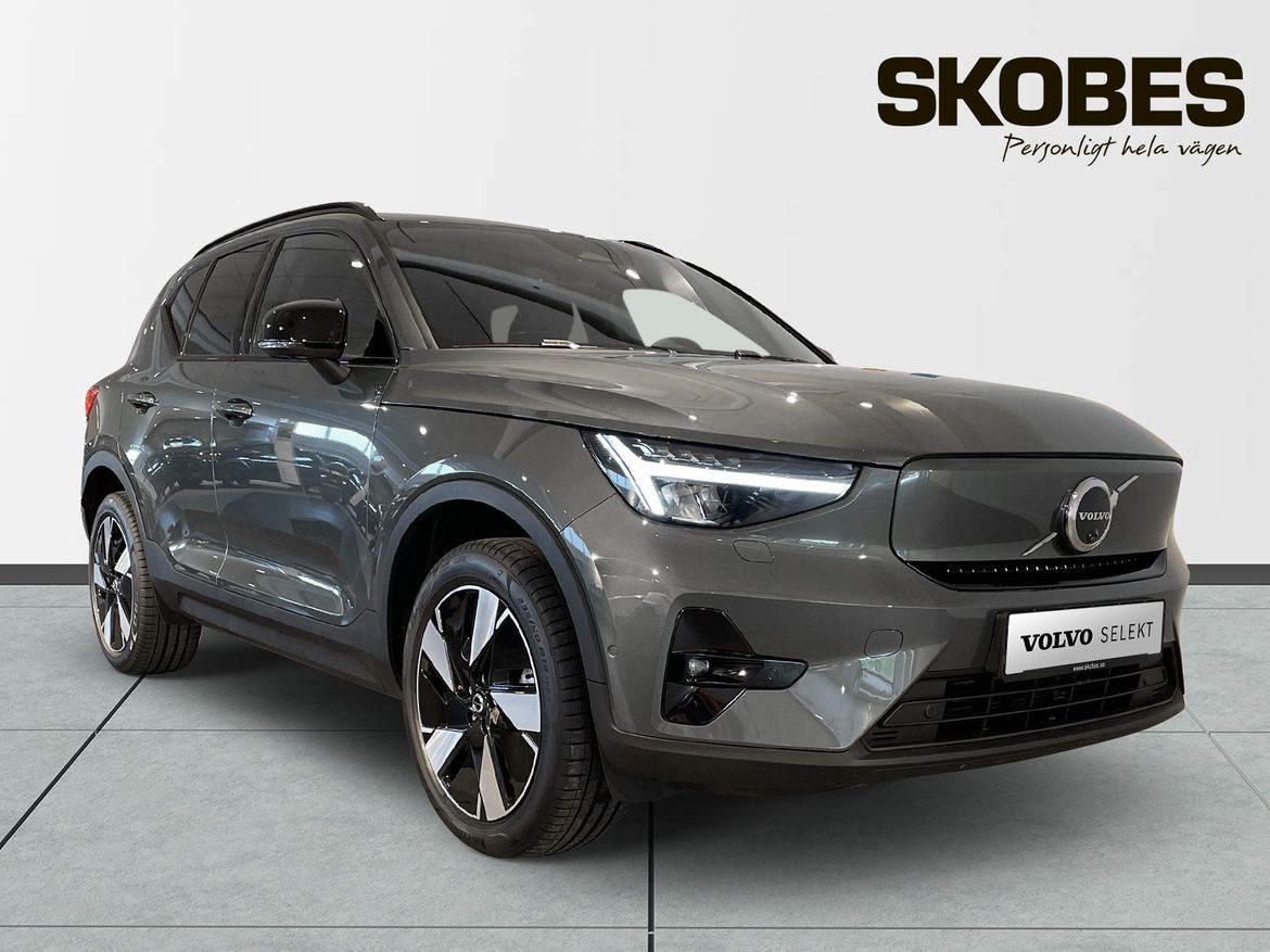 Volvo EX40 2026