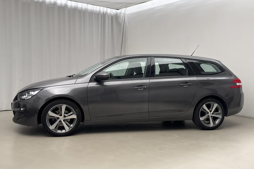 Bild 2 av Peugeot 308 SW PureTech 110hk Active Kamrem bytt Sensorer