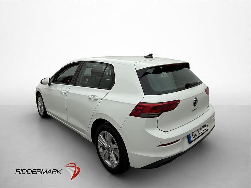 Bild 4 av Volkswagen Golf 1.0 eTSI 110hk Cockpit Rattvärme CarPlay