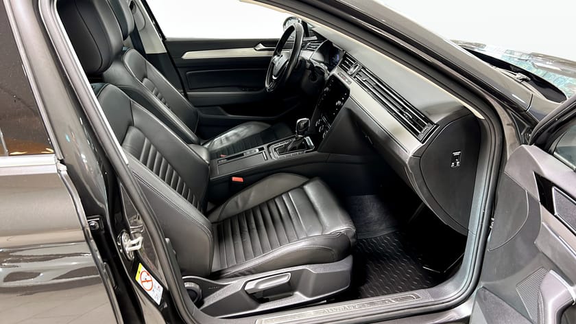 Bild 3 av Volkswagen Passat Alltrack 4M 2.0 TDI 190hk Cockpit Panorama Drag