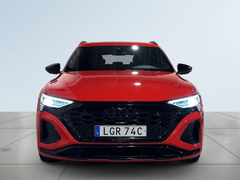 Bild 2 av Audi Q8 55 e-tron quattro
