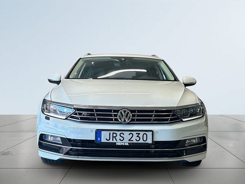 Bild 2 av Volkswagen Passat Sportscombi 2.0 TDI 4M GT Dragkrok Dvärme B-kamera S&V