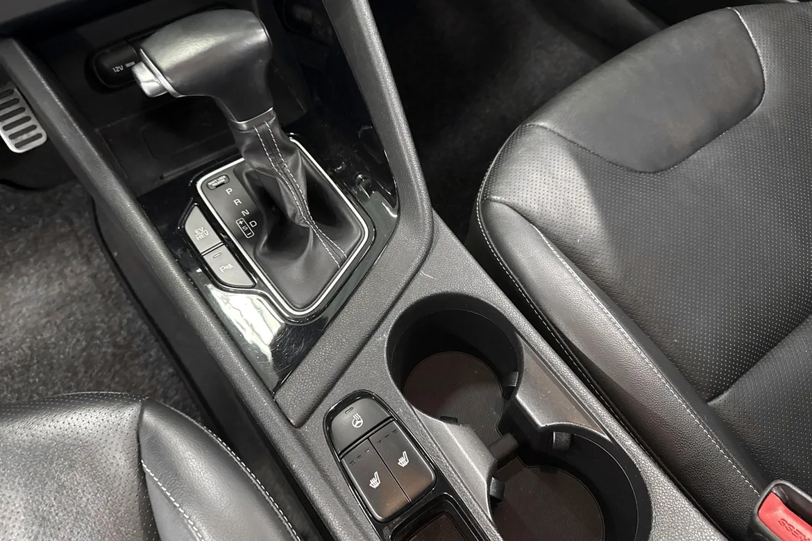 picture of a car