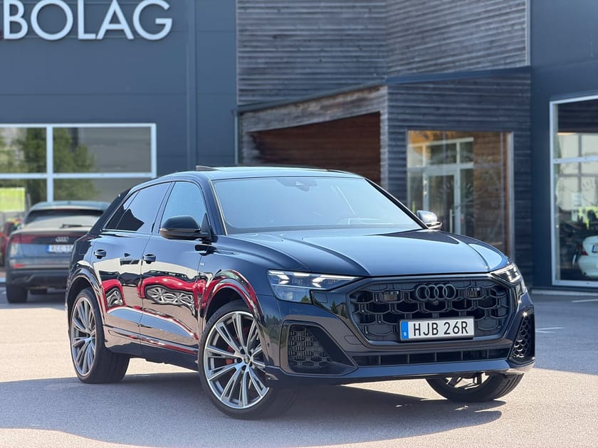 Bild 4 av Audi Q8 60 TFSI e quattro S Line Pano B&O Drag HUD Skinn *Moms*