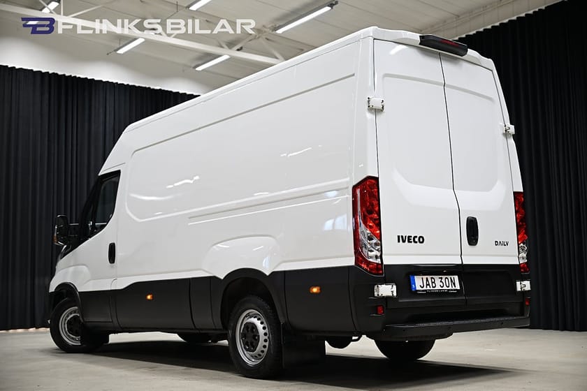 Bild 4 av Iveco Daily 35-140 Van 136HK L3H2|Automat|Webasto|3.5ton-drag|Lågmil|Leasbar