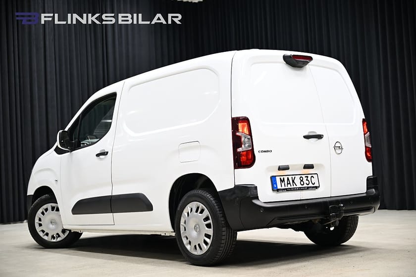 Bild 4 av Opel Combo Cargo IP BlueHDi 102HK Drag|Värmare|Backkamera|EnÄgare|Lågmil
