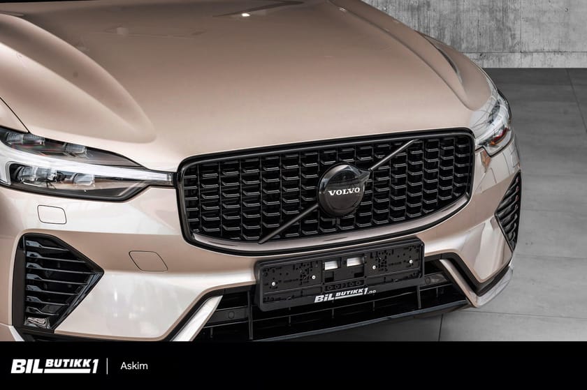 Bilde 2 av Volvo XC60 T6 Plus Dark, Pano, H&K, Nappa, Kamera, Krok +++