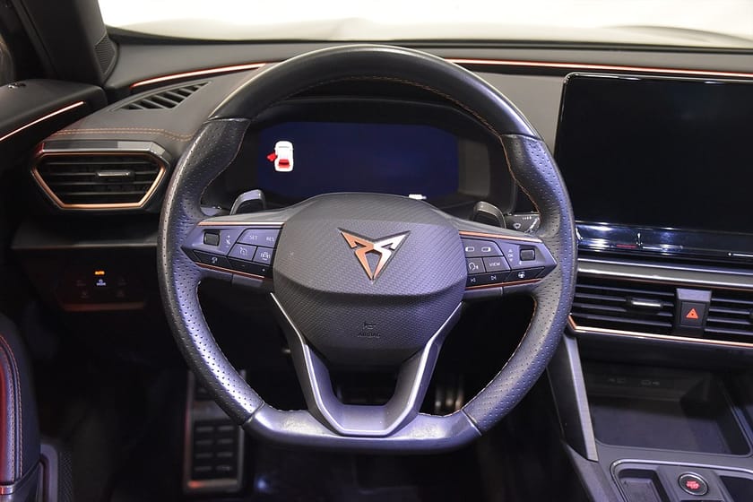 Bild 2 av CUPRA Formentor VZ e-Hybrid Navi Rattv Moms Drag