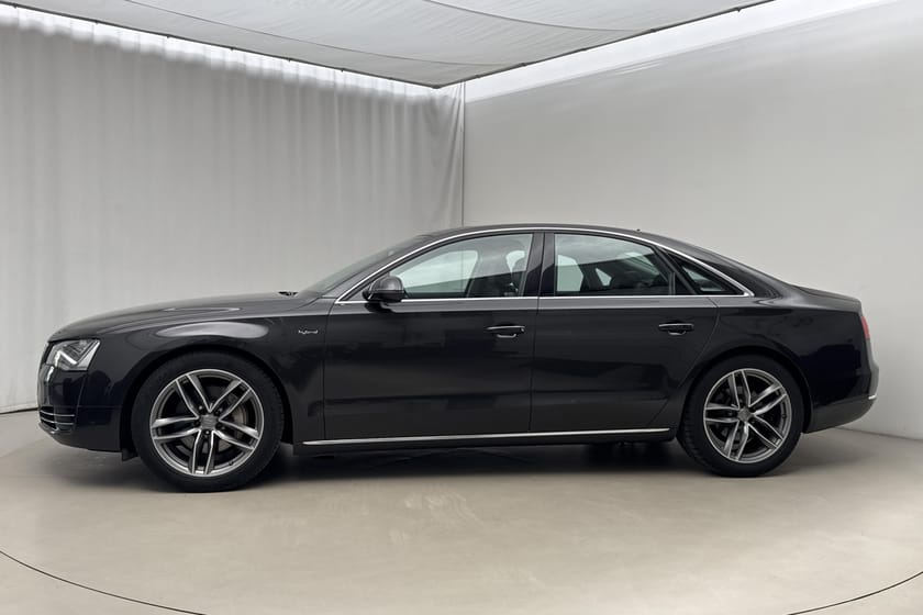 Bild 2 av Audi A8 hybrid 2.0 TFSI Läder BOSE Luftfjädring