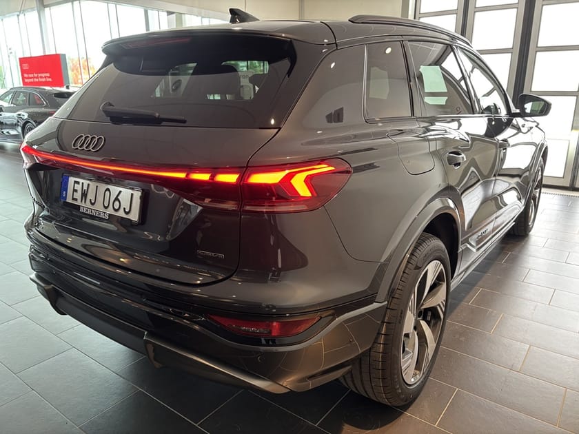 Bild 5 av Audi Q6 e-tron quattro S-LINE SUV  429HK