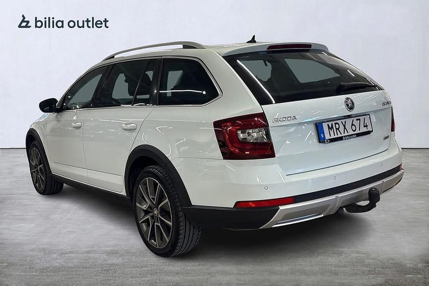 Bild 5 av Škoda Octavia Scout Skoda 2.0 TDI 4x4 Premium / Värmare / Drag / B-Kam / Navi