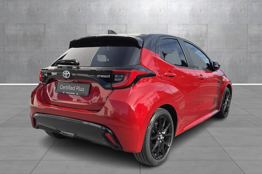 Bilde 5 av Toyota Yaris Hybrid 1,5 Style Tech Bi-Tone Panorama