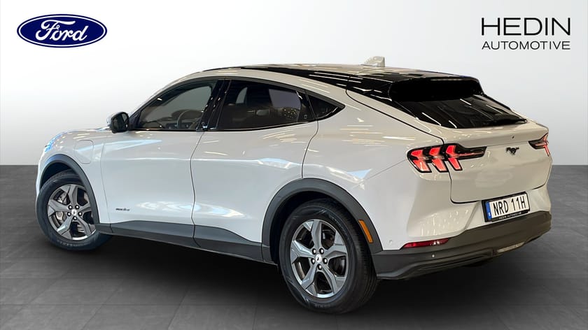 Bild 2 av Ford Mustang Mach-E Standard Range RWD TEKNIKPAKET