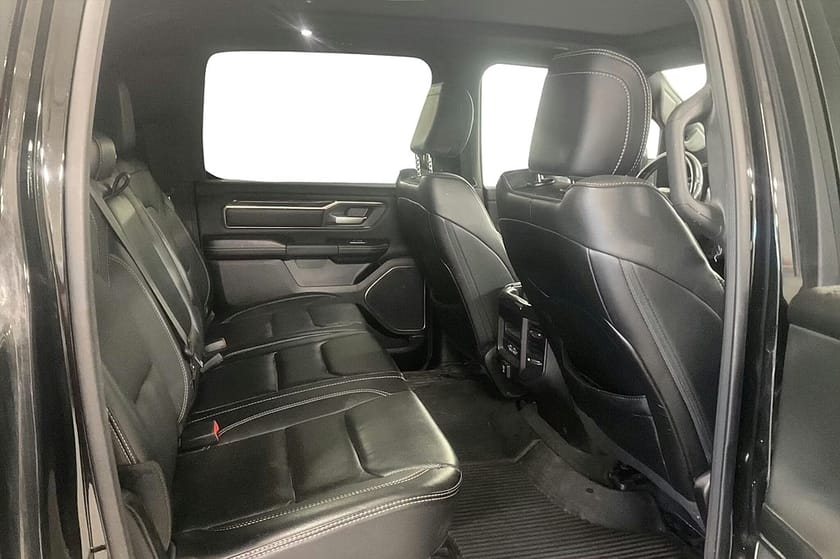 Bild 4 av RAM 1500 Crew Cab 5.7 V8 HEMI Flex Fuel Rebel NIGHT Leer Pano H/K