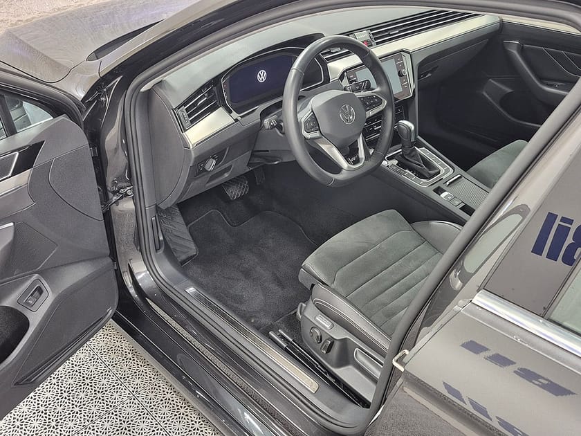 Bild 2 av Volkswagen Passat Sportscombi 4MOTION TDI 200HK 4x4 R-Line