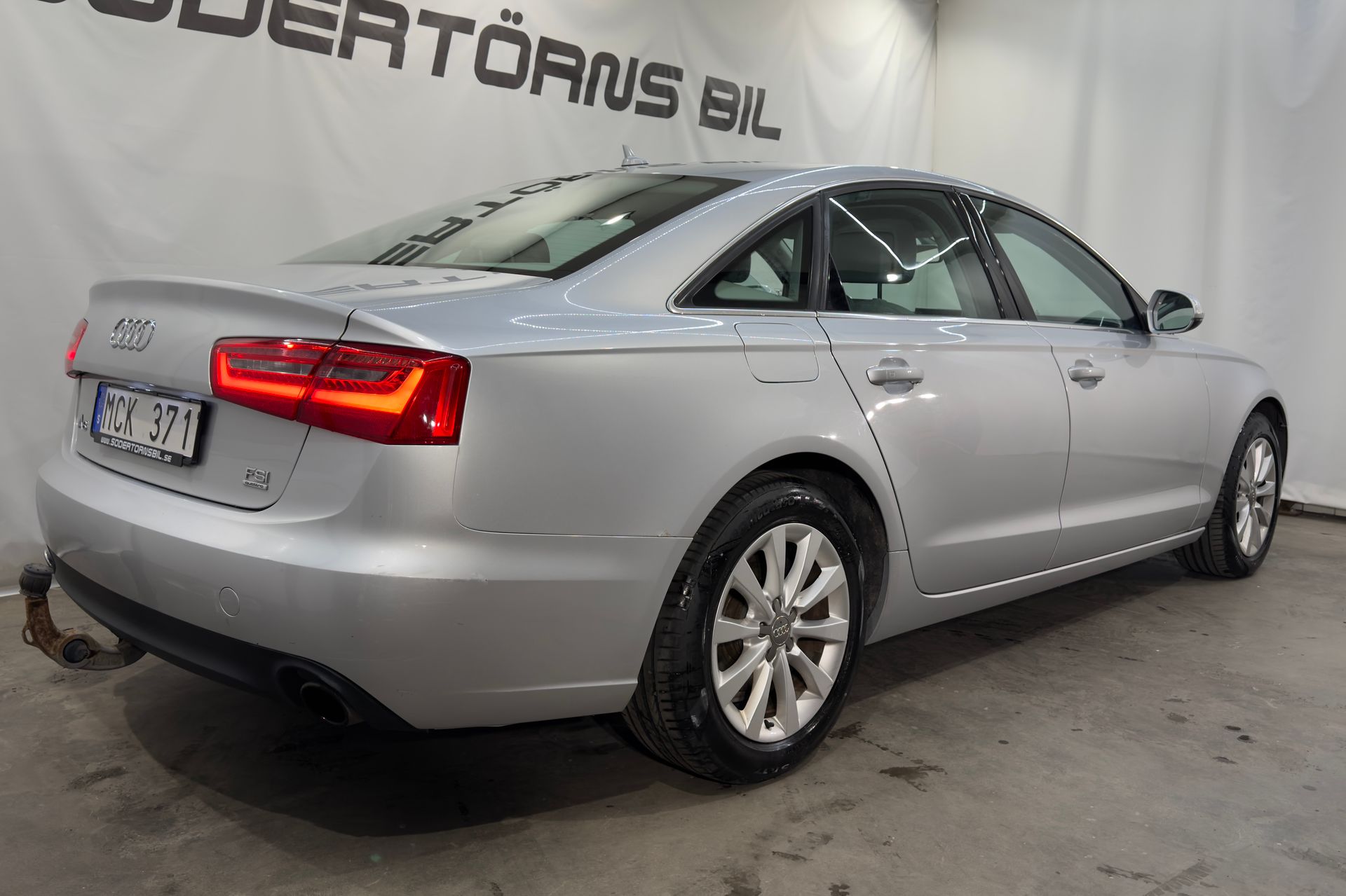 Audi A6 Sedan 2.8 FSI V6 quattro 2012, photo 6/10