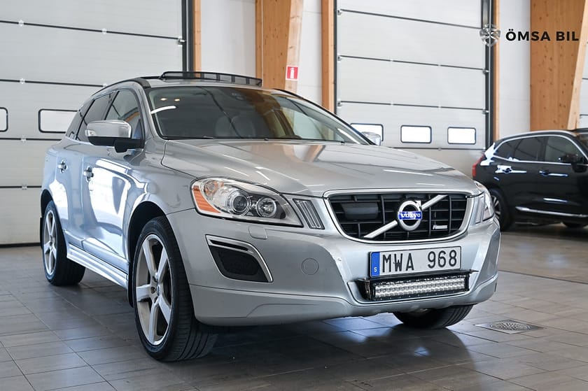 Bild 3 av Volvo XC60 D5 AWD R-Design Panorama Drag 215hk