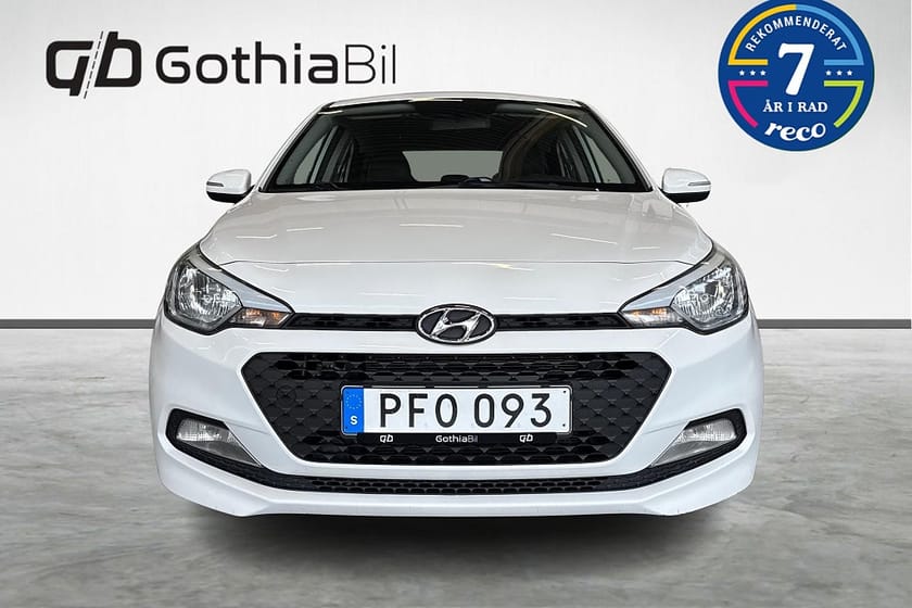 Bild 2 av Hyundai i20 1.4 Premium Automat Farthållare Rattvärme