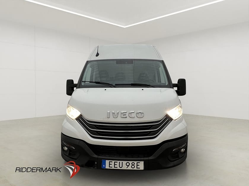 Bild 5 av Iveco Daily 35-140 Van L3H2 2.3JTD FLYTTBIL Värm 3-Sit Farthållare Moms