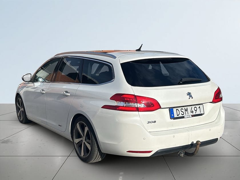 Bild 5 av Peugeot 308 SW 1.2 PureTech 130 Allure Drag Mvärme Panorama S&V-däck